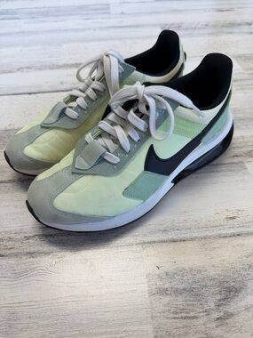 Nike Mint Green, Light Gray & Black Running Sneakers